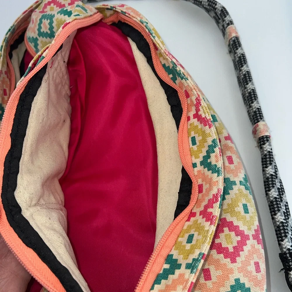 Kavu Original Rope Sling Bag Crossbody Backpack Aztec Southwestern Tribal Purse